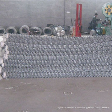 Barbed Type Hot- DIP Galvanized Chain Link Fence